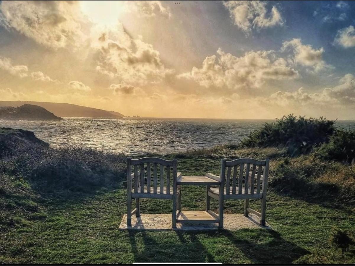 פרשווטר Seaview Self-Catering Coastal Bungalow In Rural West Wight מראה חיצוני תמונה