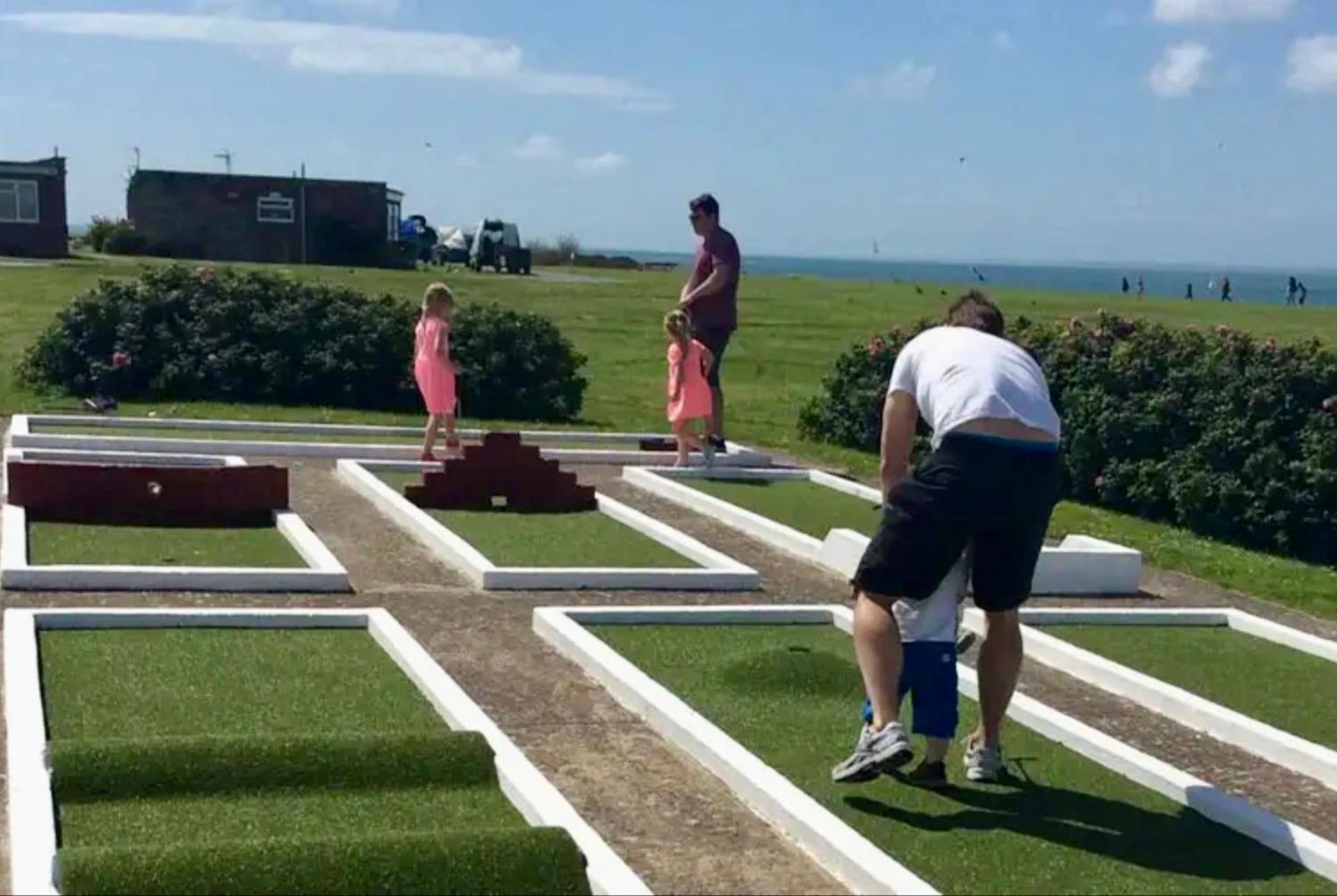 פרשווטר Seaview Self-Catering Coastal Bungalow In Rural West Wight מראה חיצוני תמונה